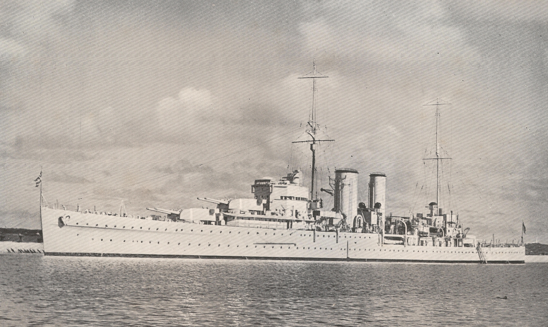 HMS Exeter at Royal Naval Dockyard, Image: Royal Navy, Public domain, via Wikimedia Commons