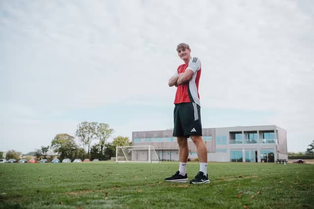 Exeter City sign Jack Taylor on loan from Stevenage