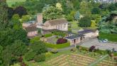 Exeter and Devon Crematorium backs Hospice UK with special contribution