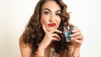 Esther Manito brings hit UK comedy tour to Exeter Phoenix in February 2026