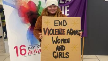 Safety fears as 1,300 sign Exeter street light petition