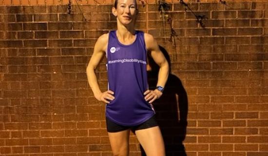 Exeter mum takes on London marathon to support her brother&rsquo;s journey