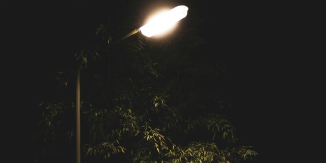 Exeter streetlight dimming made permanent as night shift workers voice safety concerns