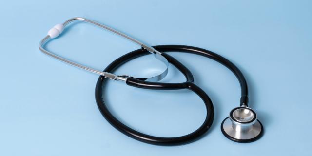 Call 999 or go to A&E immediately if meningitis, septicaemia or sepsis is suspected