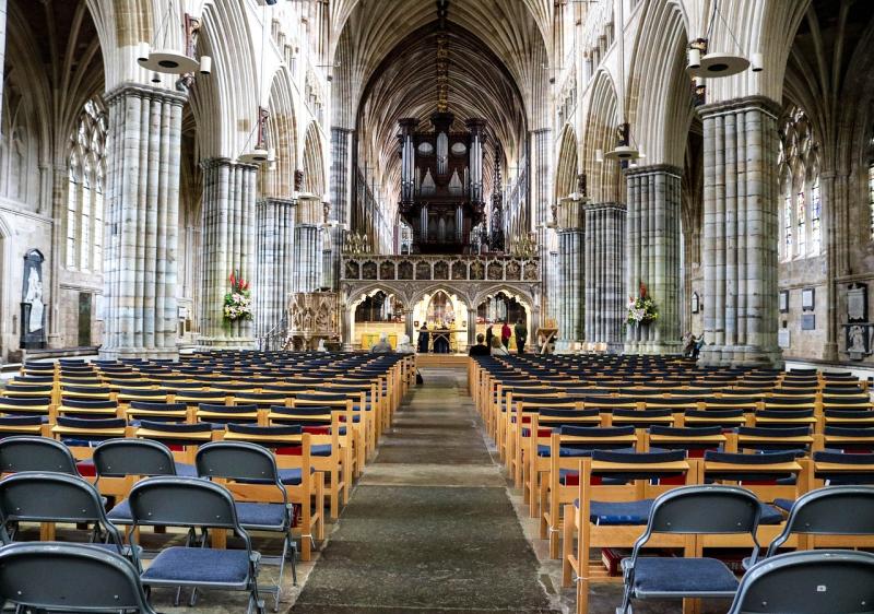Sculptor’s touring star shines in Exeter Cathedral