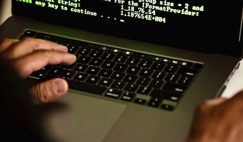 Beware of cyber crooks this Black Friday