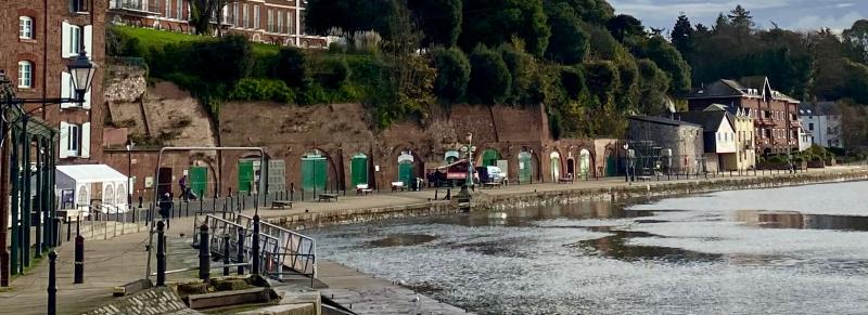 Abseiling engineers to carry out repairs to quayside wall
