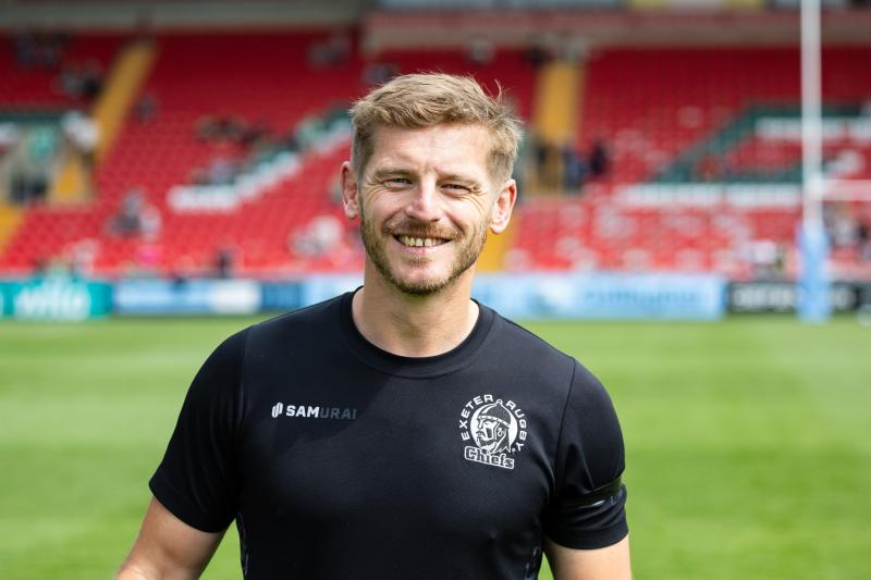 Steeno launches business career