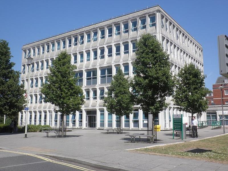 Council to quit ‘clumsy’ Civic Centre