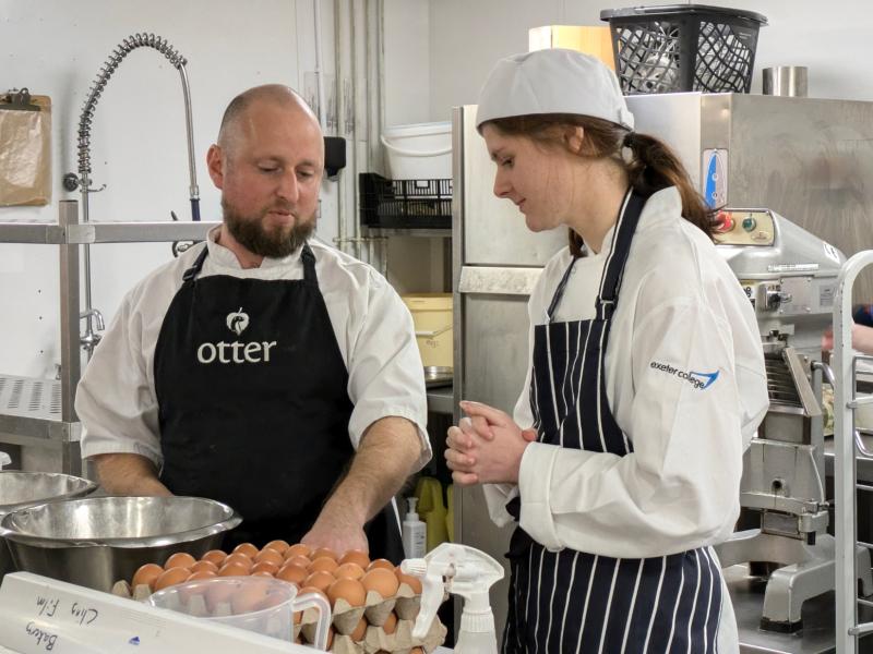 Otter Head Chef Simon Raynor with one of the students, Image: Sue Cade