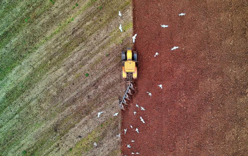 County backs farmers over new tax