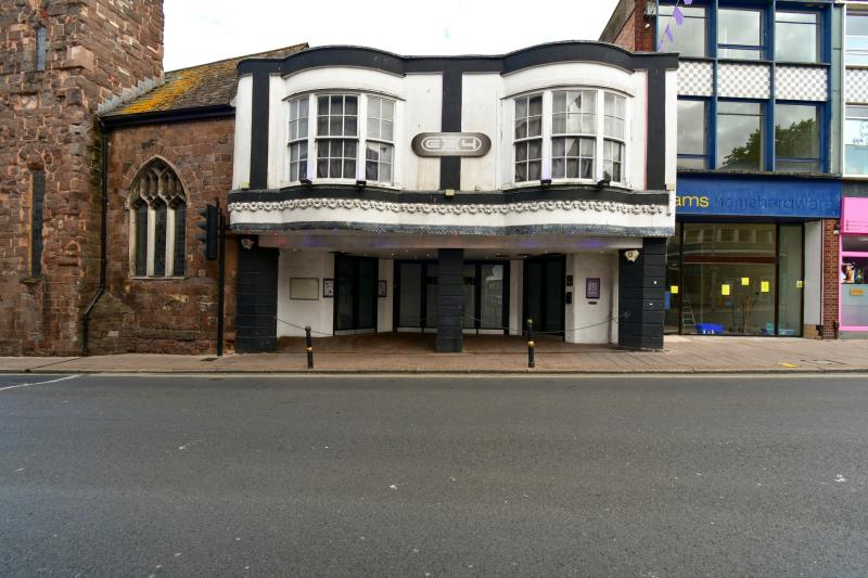 Image: Simon Cobb/Wikimedia Commons