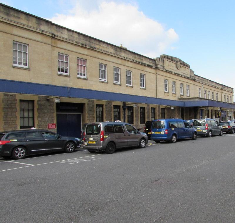 Exeter St Davids railway station taxi rank, Photo by Jaggery/Wikimedia Commons