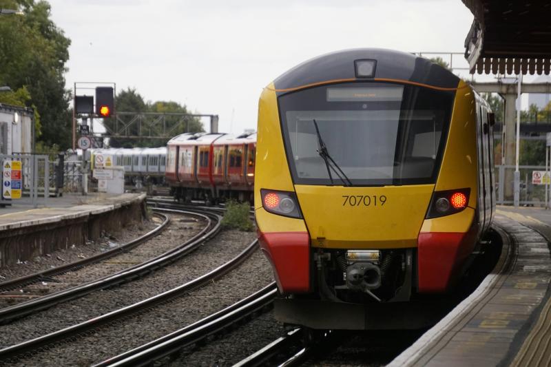 Exeter trains overcrowded as ‘line can’t run longer trains’