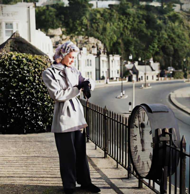 Old Maids Perch Clock Photo Viv Crees and Torquay Museum