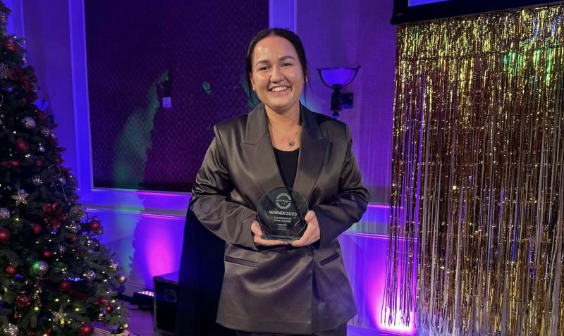 Top Prize for Danni Wyatt