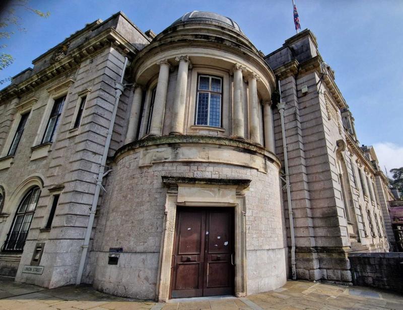 Councillors told to &lsquo;calm down&rsquo; in fractious Torbay budget meeting