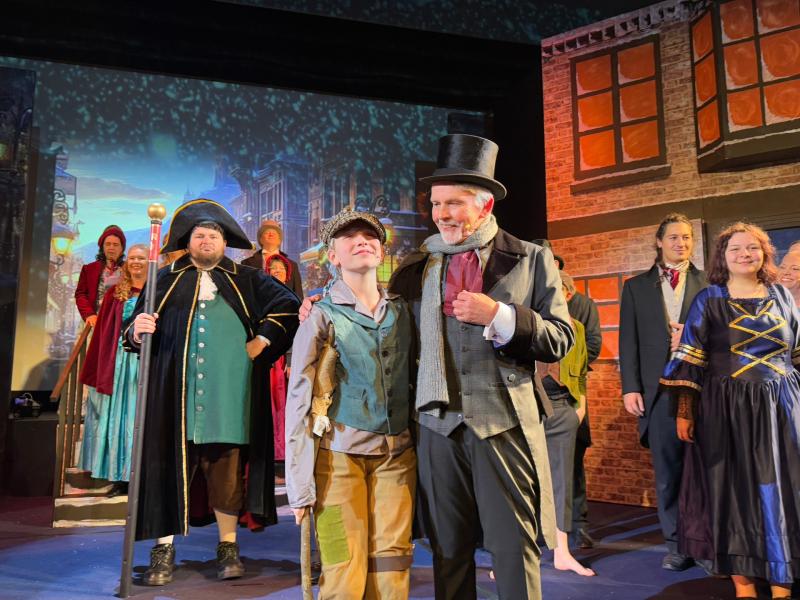 Unleashed's sell-out Christmas Carol show Pic Martin Harris